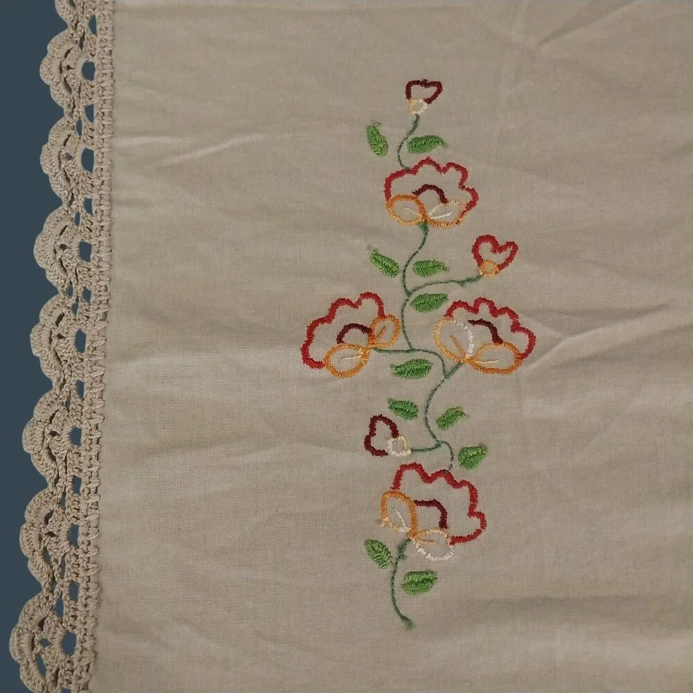 Embroidered Flowers Floral Table Runner Dresser Scarf With Crocheted Edges 57